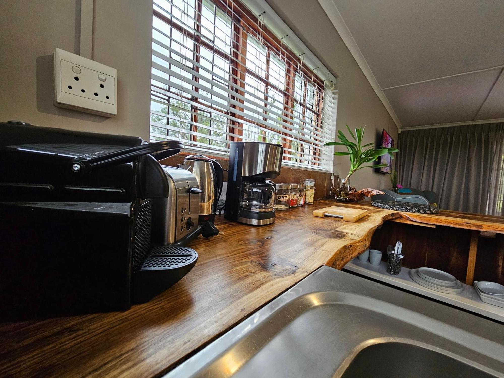 Tsitsikamma Gardens Cottages Self-Catering Cottages Sanddrif 外观 照片